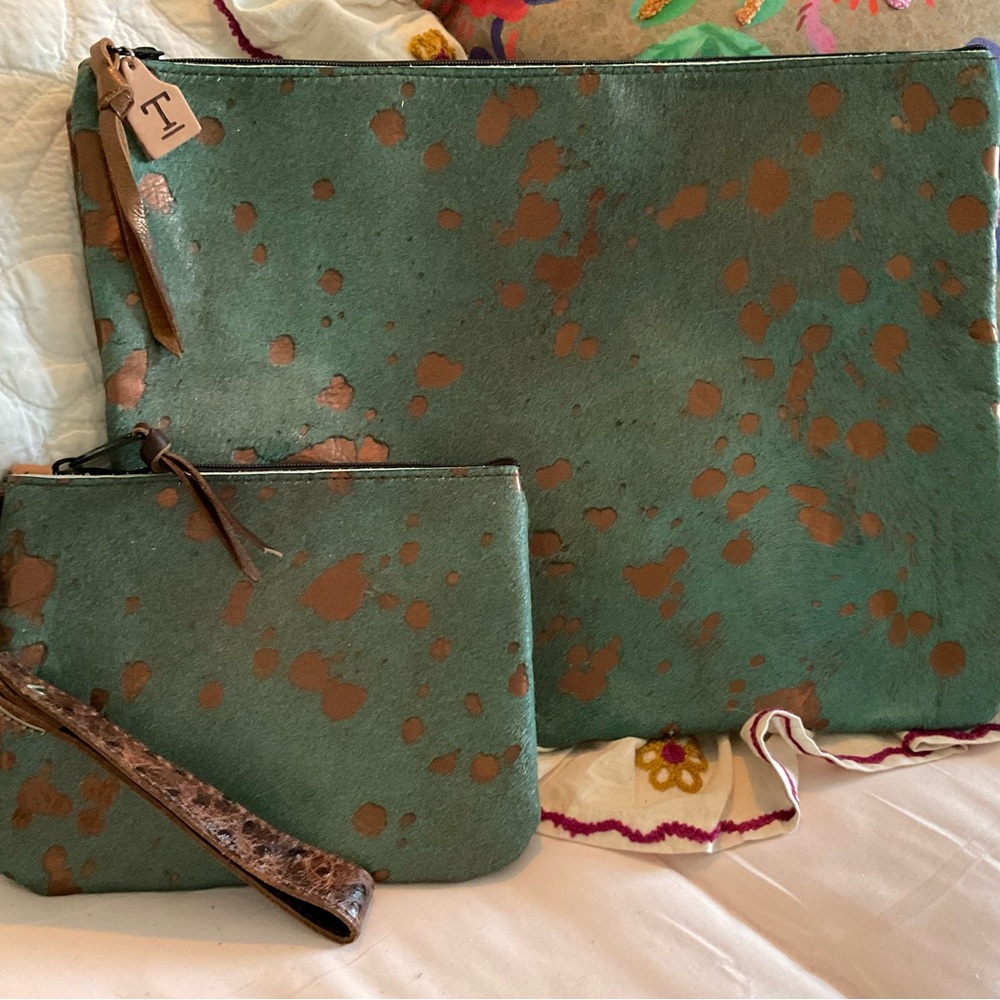 Cowhide and Embossed Ostrich Set